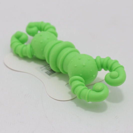 🦂🐾 Juguete Escorpión para Perros Color Variable